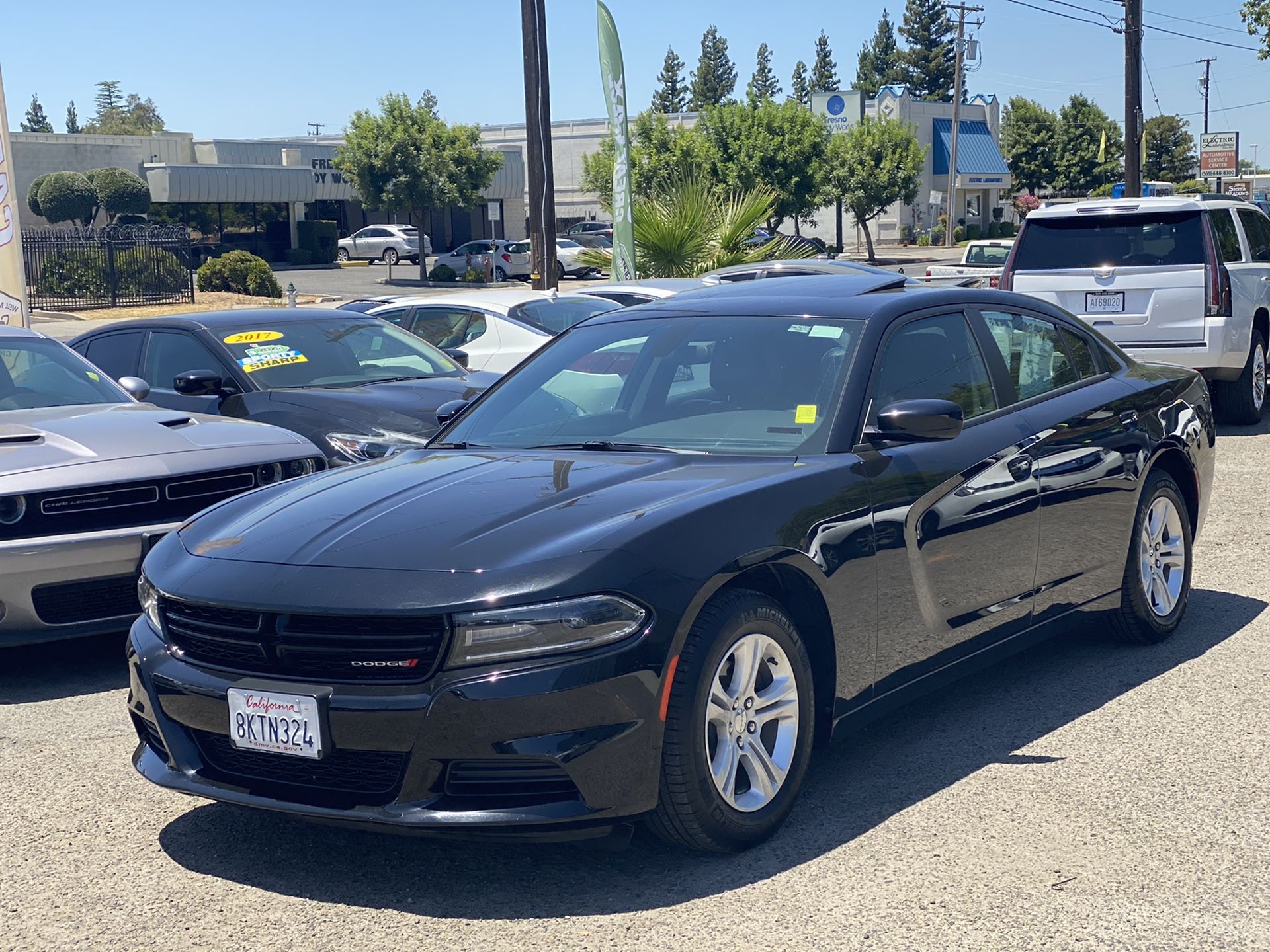 2019 Dodge Charger Sxt 4DR sedan