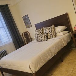 Bob's Furniture Bedroom Set