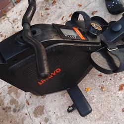 UREVO Foldable Rowing Machine