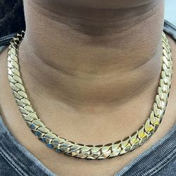 Beautiful and heavy Miami Cuban necklace 14k 5X premium gold plated ‼️‼️‼️