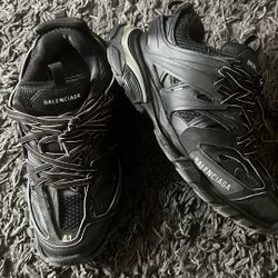 balenciaga tracks 