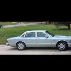 JAGUAR XJ8, only 95,000 Miles Year 2000