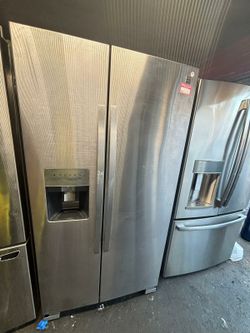 Kenmore 27 Cuft Side By Side Stainless Steel Refrigerator 36"w  Water And Ice Maker 