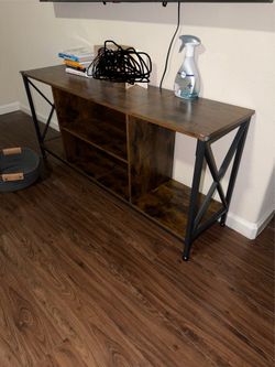 Entertainment center
