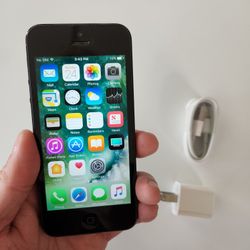 iPhone 5 - GSM UNLOCKED - Like New