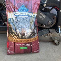 Blue Wilderness 28lbs