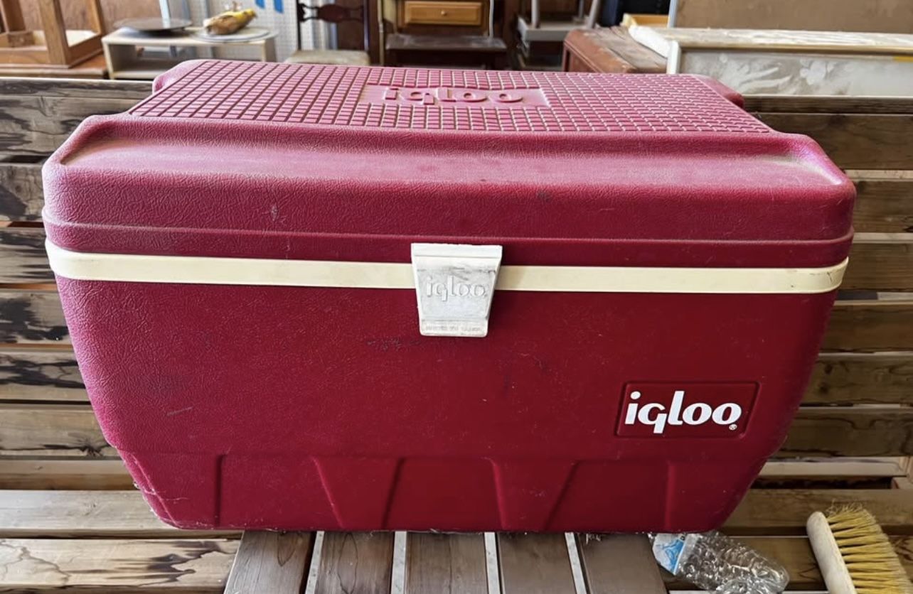 Vintage Igloo Cooler Ice Chest