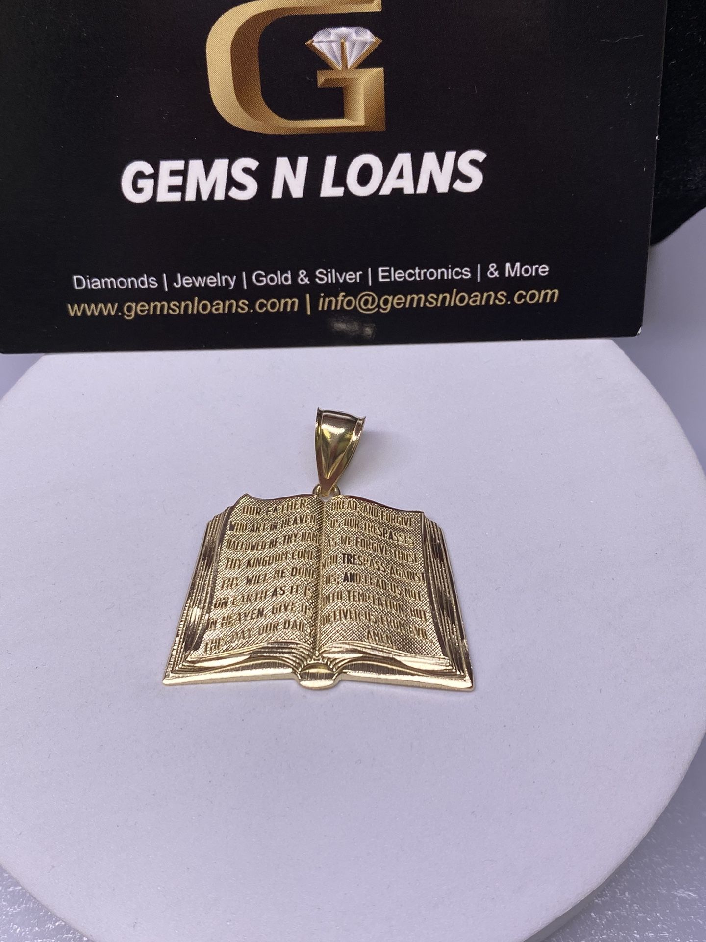 10k Prayer Bible Pendant