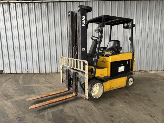Yale 6500 lb Electric Forklift with Reconditioned Battery