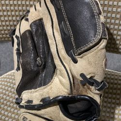 Easton ZFLEX ZFX1100 all leather 11” right hand throw baseball glove mitt - well loved and broken in and very comfortable to wear