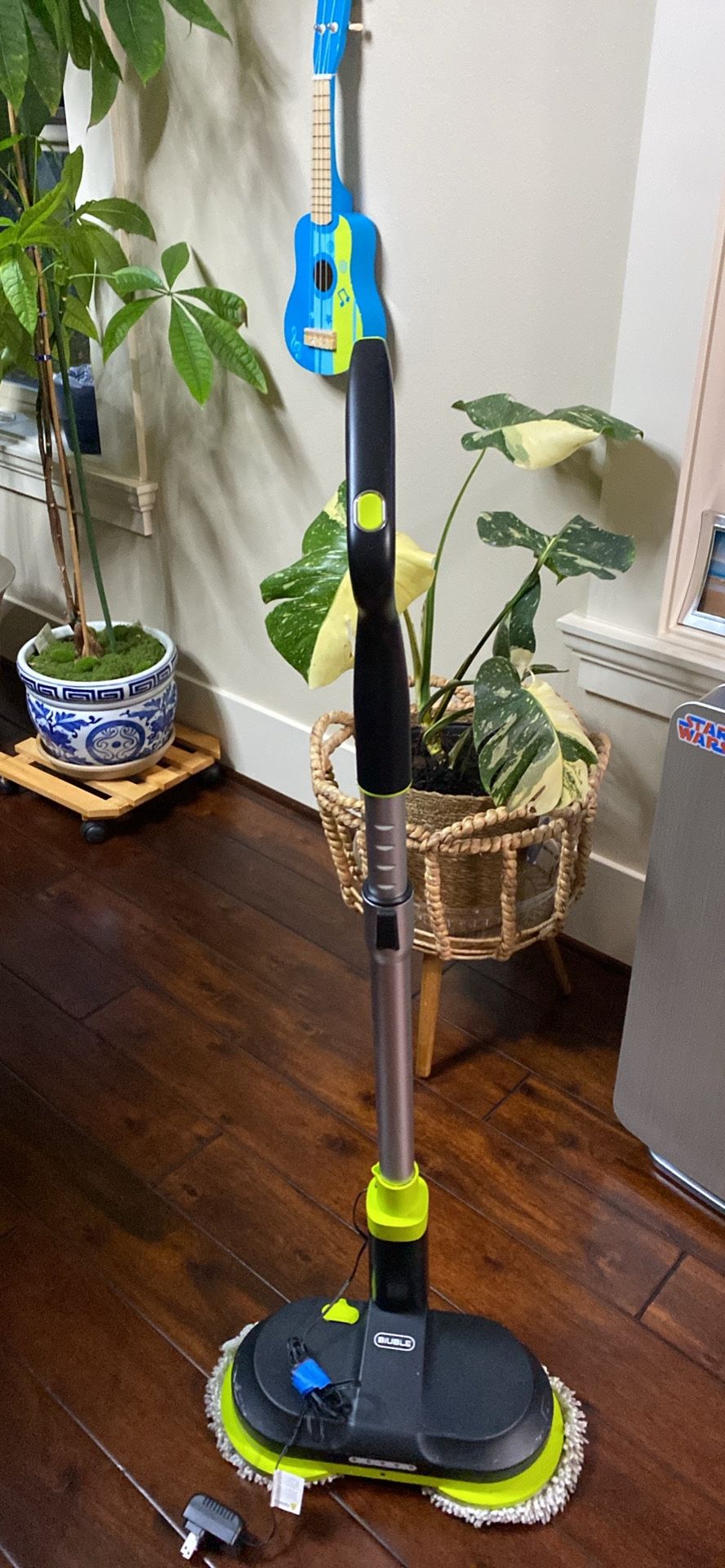 Cordless Mop With Sprayer 