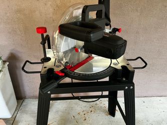 Compound miter saw