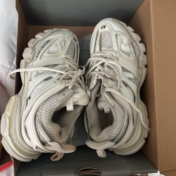 Balenciaga White Track Runner 