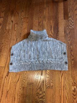 Gap girls size 4-5 x small New never worn cape poncho