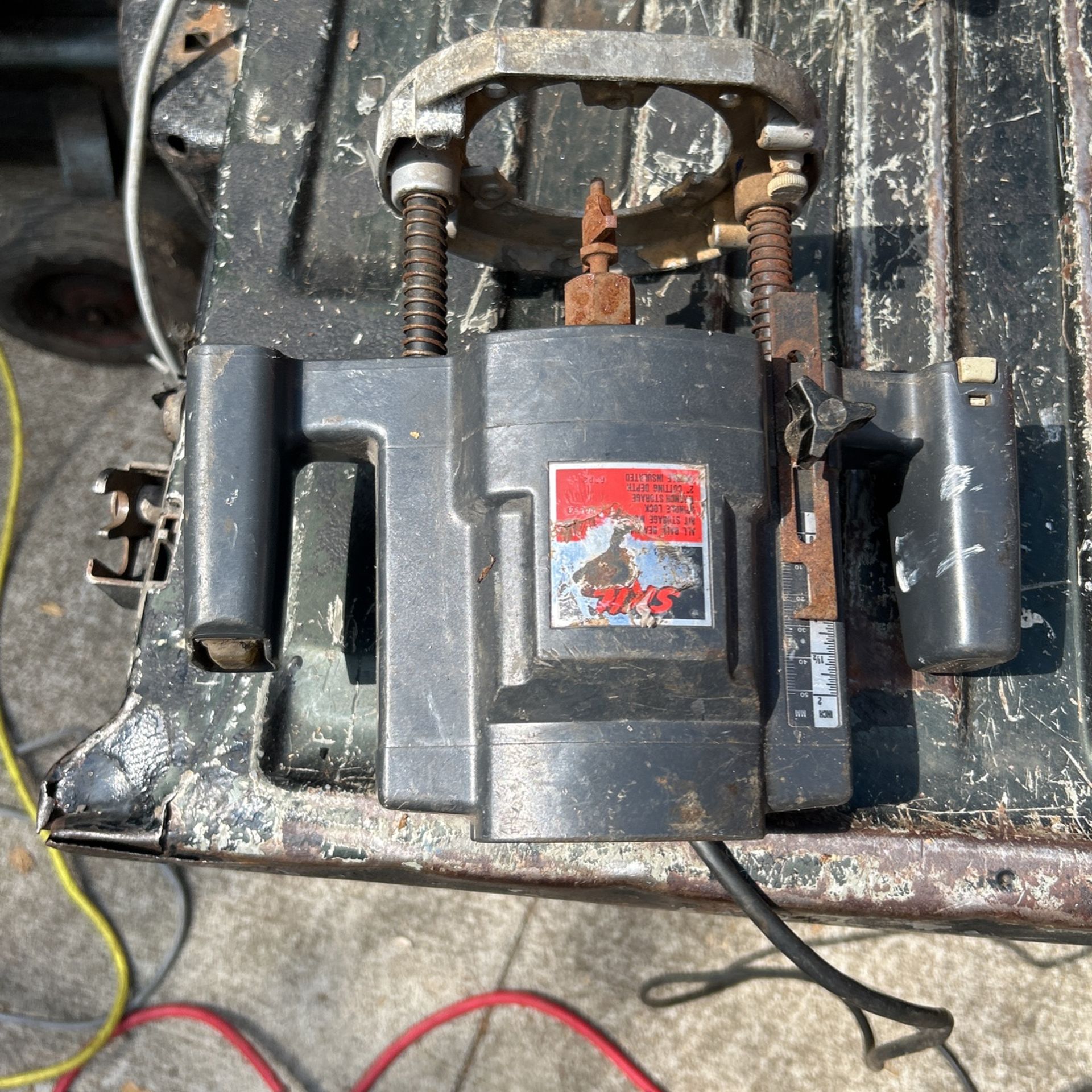 Skil Router