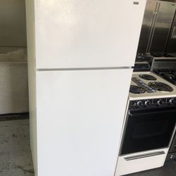 Hot Point Top Freezer Almond Color Apartment Size Refrigerator 