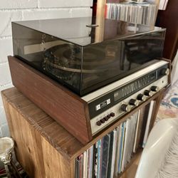 1970 vintage the fisher 125 record player / receiver w original speakers