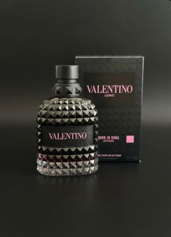 Valentino Uomo Born In Roma Cologne – Like New 🔥