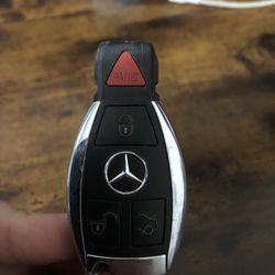 Mercedes key