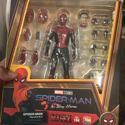Mafex Upgraded suit No way home