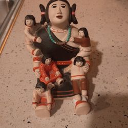 Vintage Handcrafted Native American Pueblo Pottery Storyteller Hoppy Lady Woman With Children Figurines/Stature Hand-painted