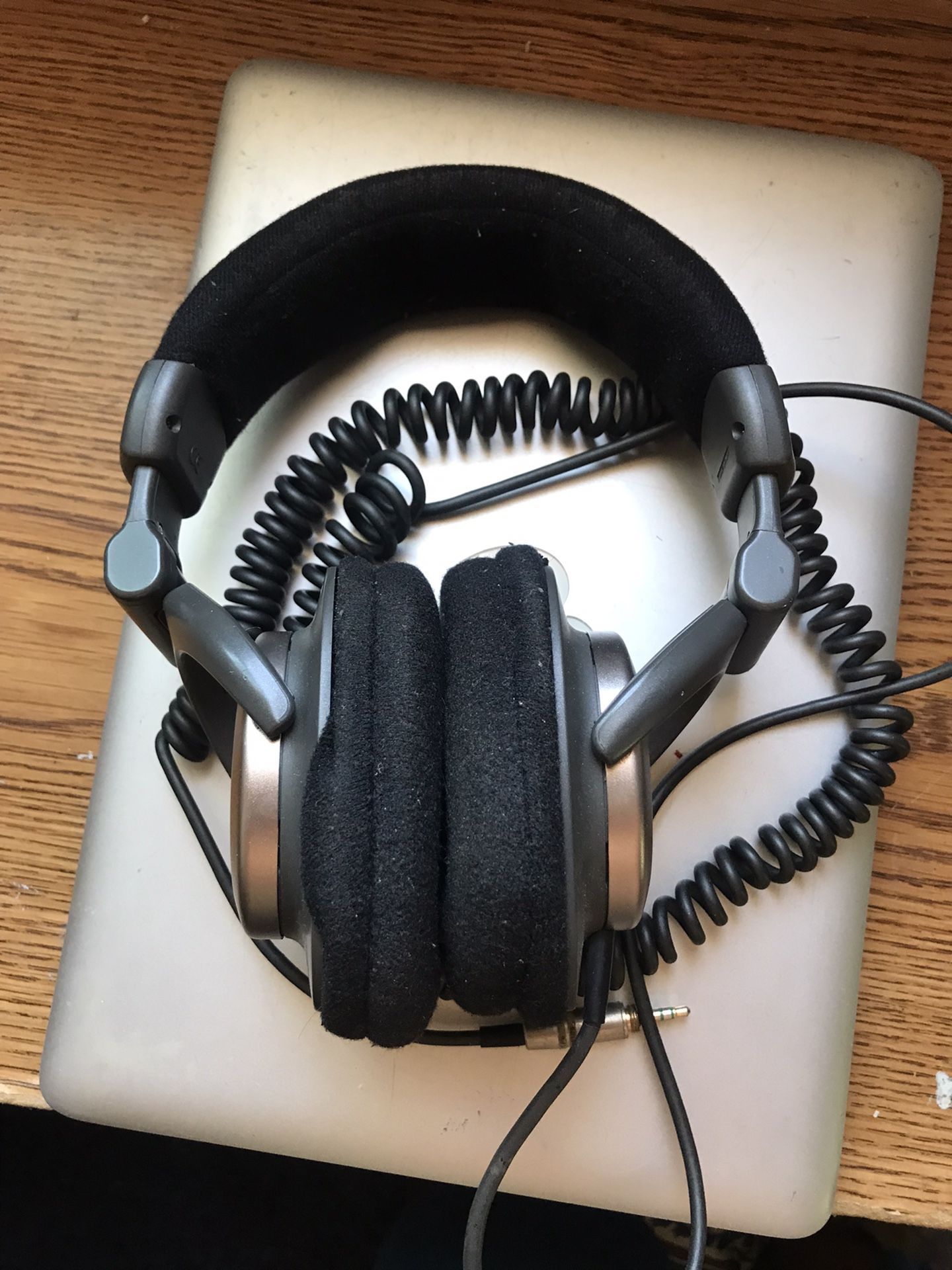 Sony MDR V900 Studio Monitor Headphones