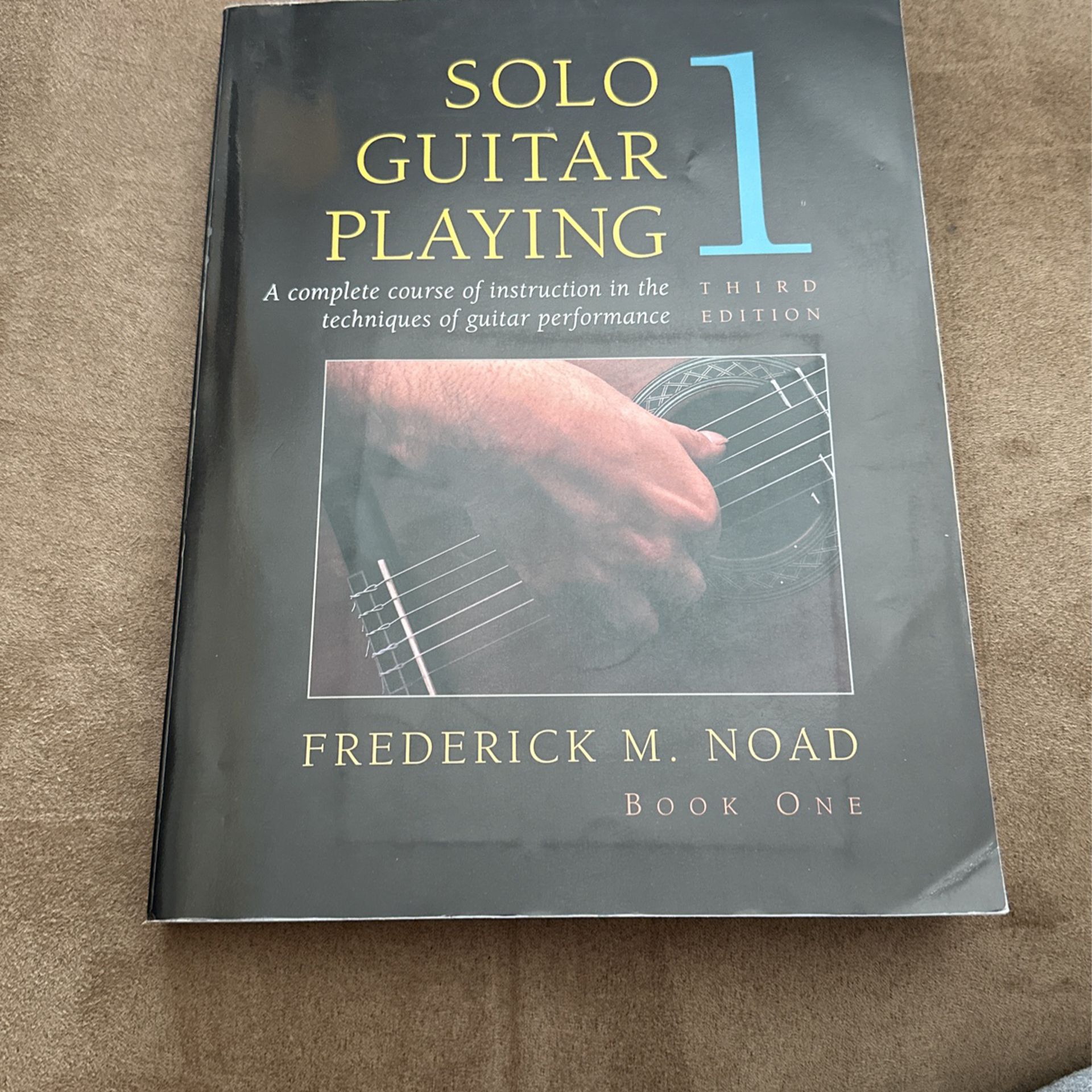 Solo guitar Playing 1 Frederick M Noad