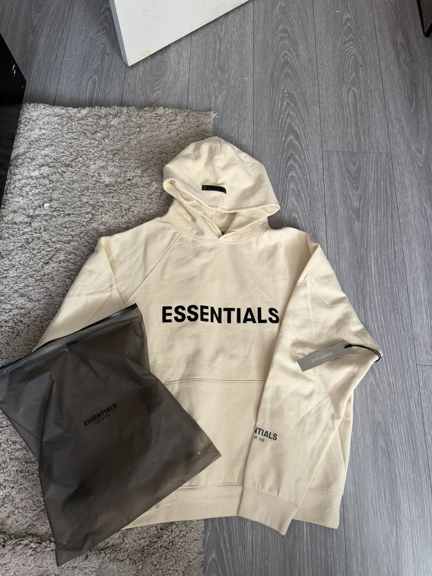 essentails hoodie