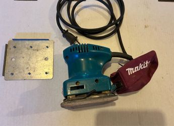 Makita 1/4 Sheet Finishing Palm Sander BO4552 - Complete Factory Kit
