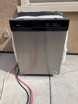 Whirlpool WDF330PAHS3 - Used Dishwasher