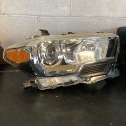 2016 TACOMA  HEADLIGHT Halogen Passenger OEM 2021