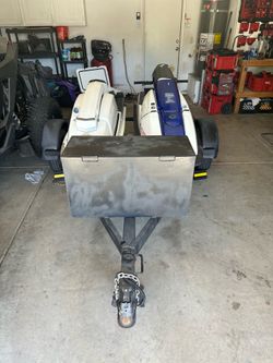 Jet ski trailer
