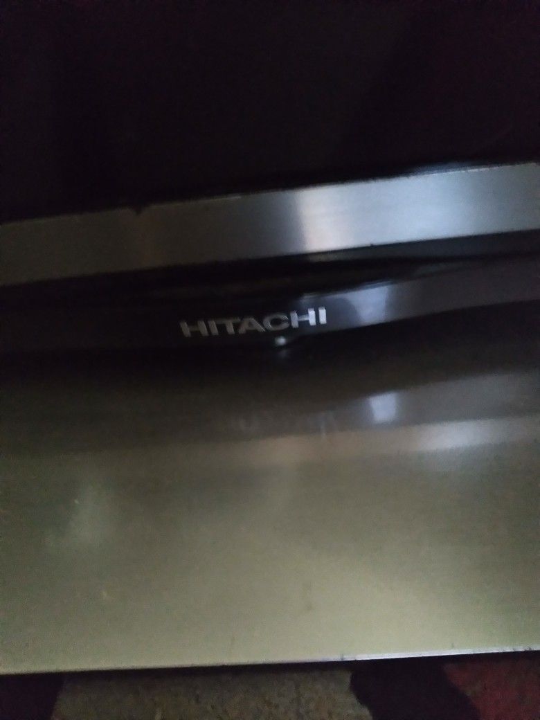 Hitachi 46"