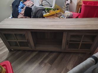 Entertainment center