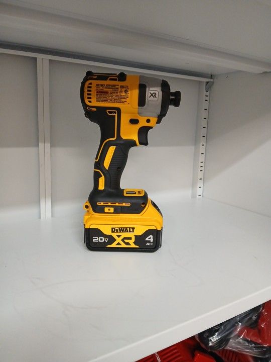 Dewalt New XR Brushless Impact Driver More Battery 4AH