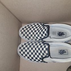 VANS Checker Shoes Sz 6