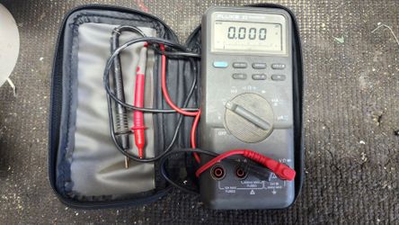 Fluke 83 multimeter