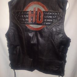 Size Small Harley-Davidson Leather Vest Great Shape