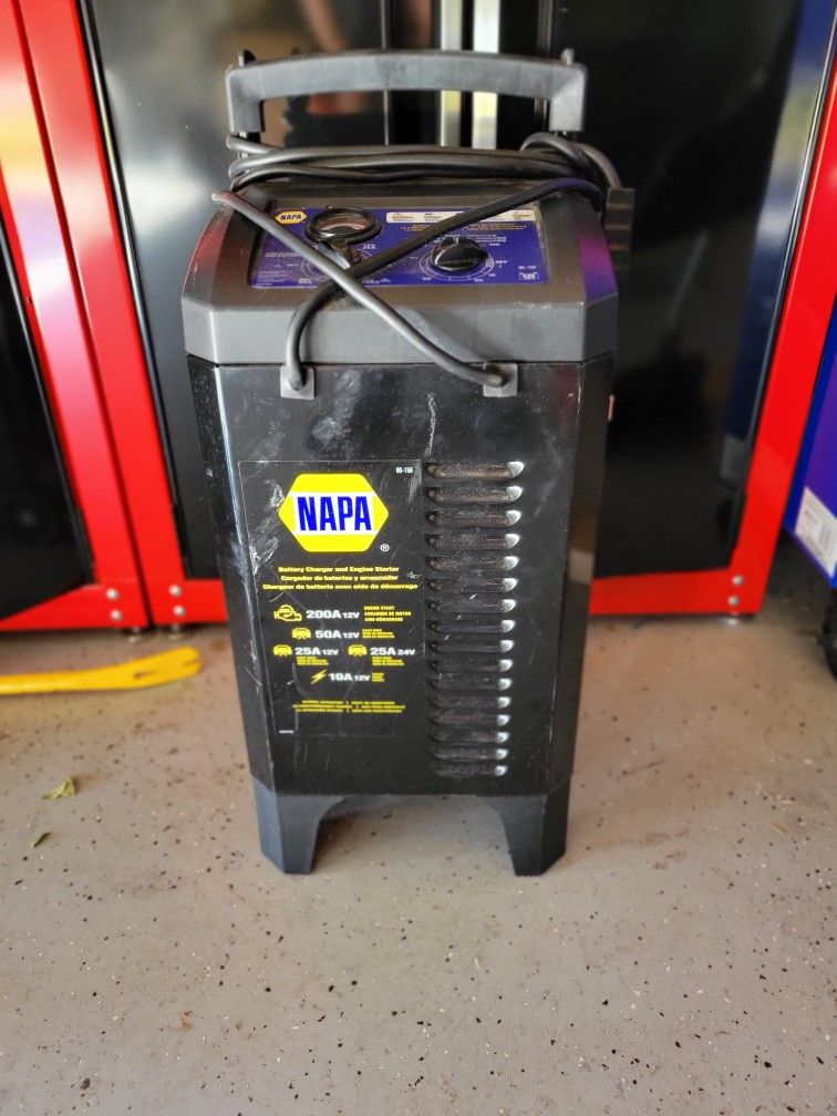 NAPA Portable Battery Charger Model #90-156