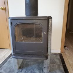 Morso 3450 wood stove for Sale in Roy, WA - OfferUp