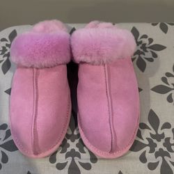 Size 10 Ugg Slippers 
