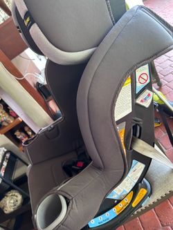 CAR SEAT