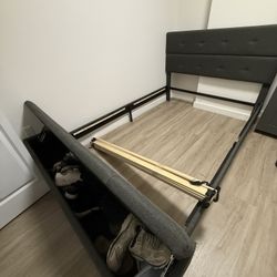 Queen Bed With Ottoman 