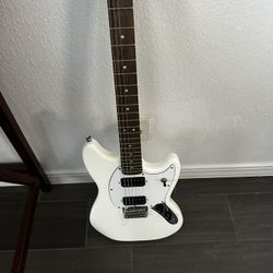 Electric Guitar Excellent Condition  