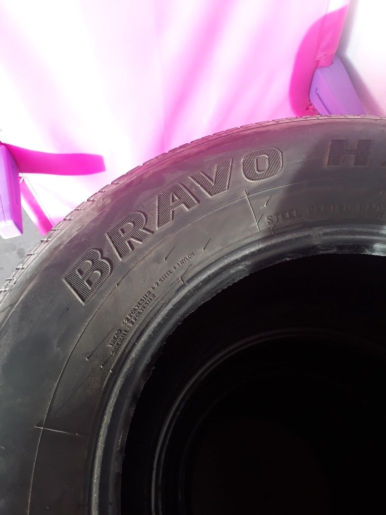 Llantas Venta $40Buenas Condiciones 255/70R16