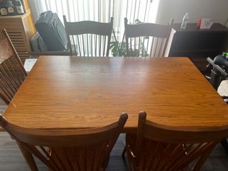 Dining Table with 5 Chairs I