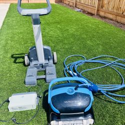 Pool Vacuum 
