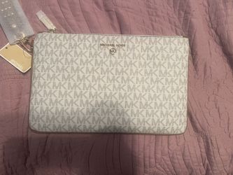 MICHAEL Michael Kors Jet Set Charm Signature Bracelet Wristlet