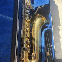 BUNDY SELMER TENOR SAXOPHONE 