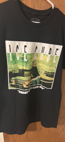 Men’s T-shirt large